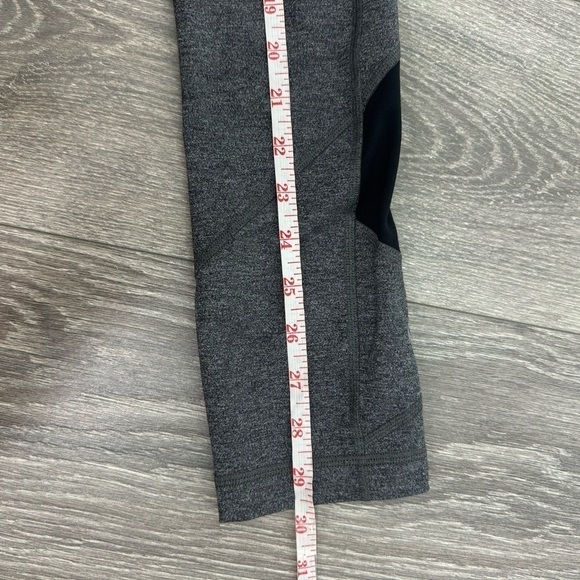 Lululemon Pace Rival Crop Heathered Black / Heathered Slate Size 2 - Picture 13 of 14
